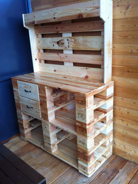 Sideboard-aus-Paletten